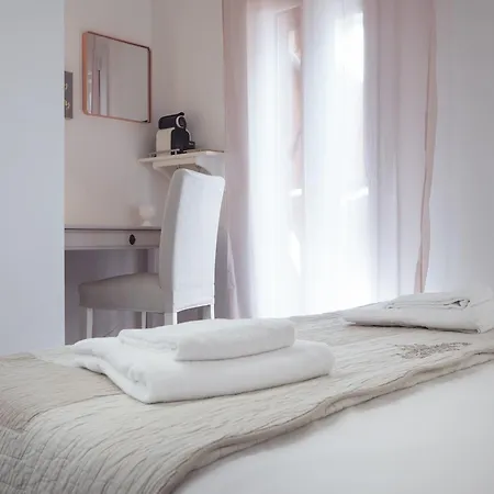 Bed In Bo Porta San Mamolo 3* Болонья