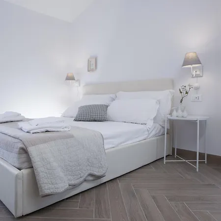 Bed In Bo Porta San Mamolo 3* Болонья