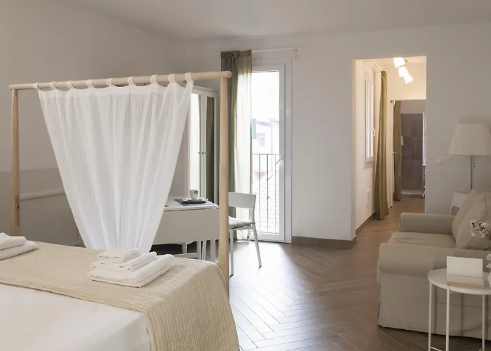 Pensjonat Bed In Bo Porta San Mamolo 4*